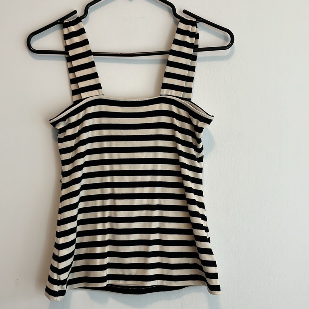 H&M cutout tank top, new without tags - Picture 3 of 5